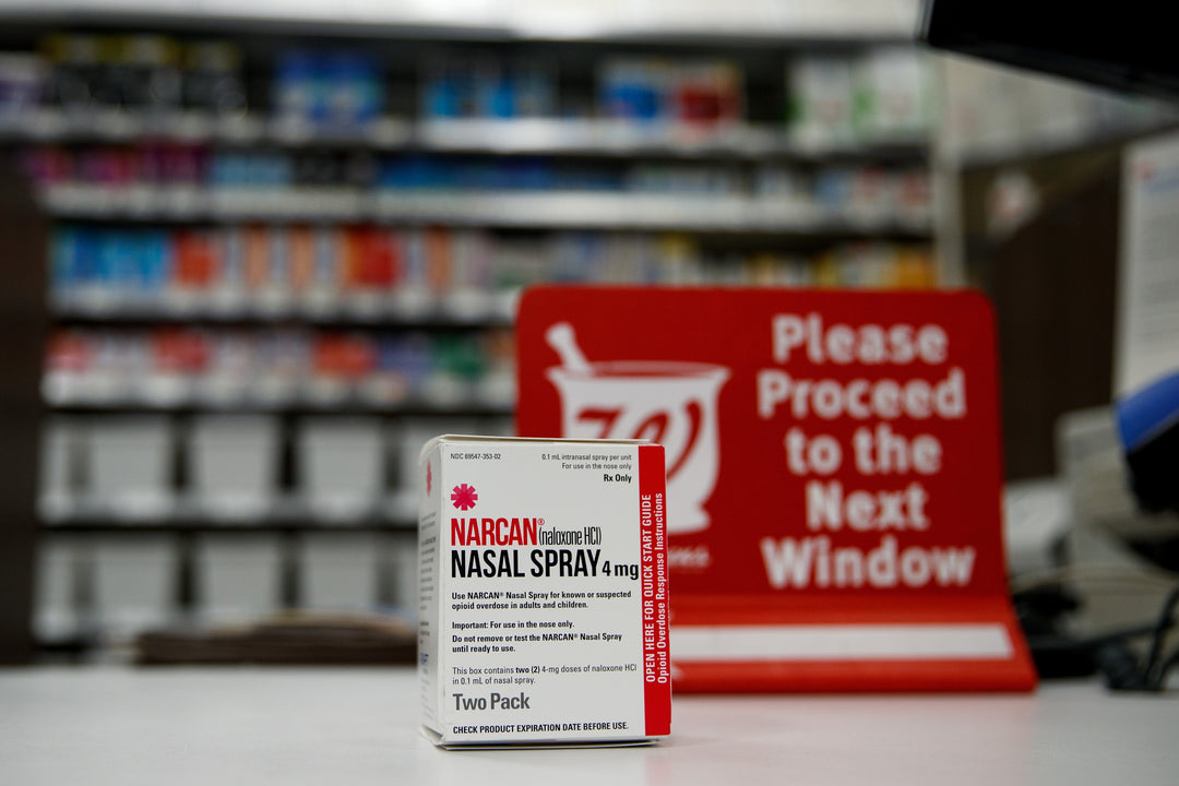 FDA Advisory Panel Recommends Approval for OTC Naloxone